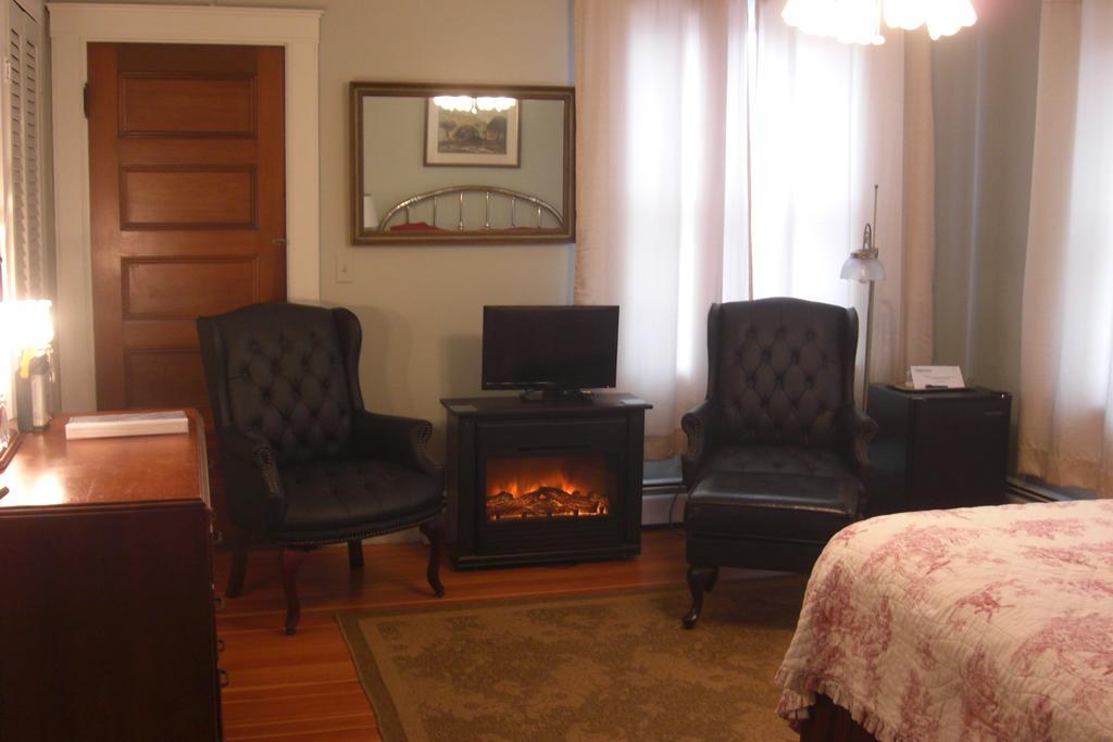 Seafarer Inn ロックポート 部屋 写真